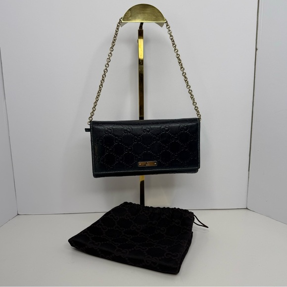 Gucci Leather Wallet on a Chain - Picture 2 of 16